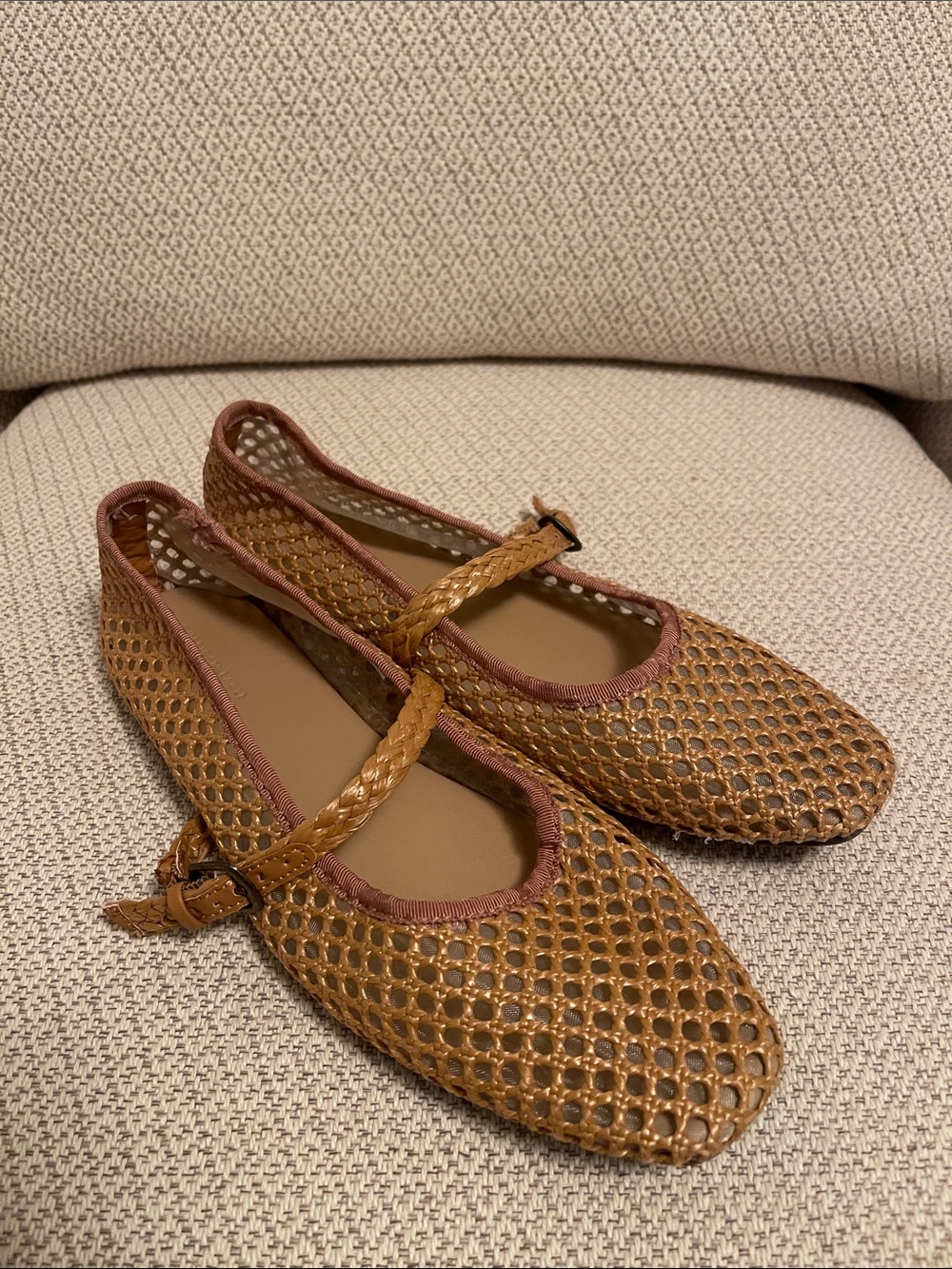 American Eagle Flats With Adjustable Strap